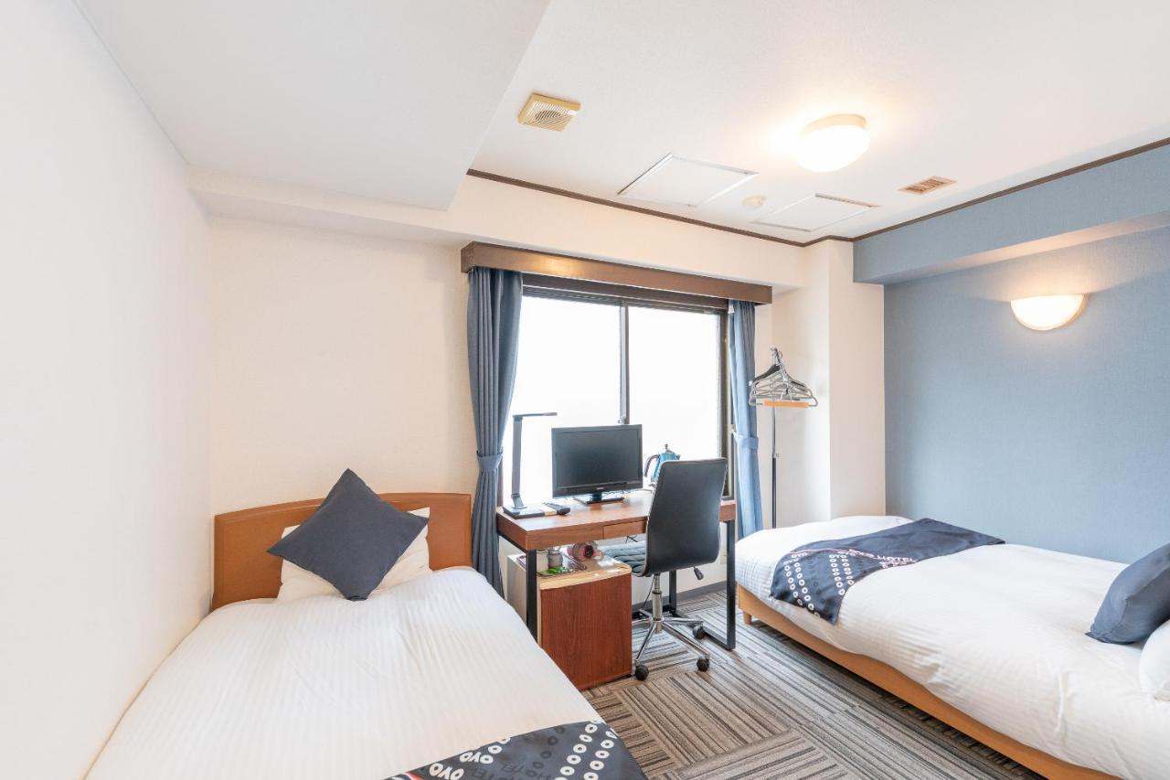 Oyo Hotel Ikebukuro Токио Экстерьер фото