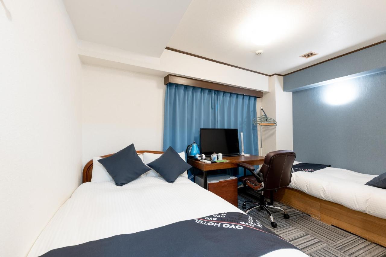 Oyo Hotel Ikebukuro Токио Экстерьер фото